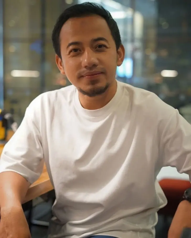 นายเมธี อรุณ นักร้องดังวงลาบานูน