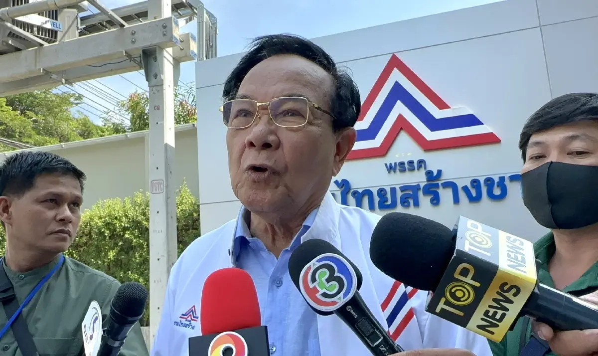 ชุมพล กาญจนะ รองหัวหน้าพรรครวมไทยสร้างชาติ (รทสช.)