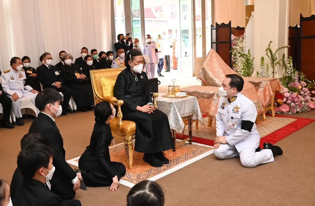 กรมสมเด็จพระเทพฯ เสด็จฯแทนพระองค์ไปพระราชทานน้ำหลวงอาบศพ คุณหญิงวรรณา สิริวัฒนภักดี