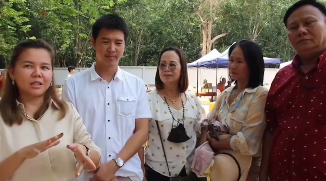 ขนลุก! สามี-ภรรยา จัดเลี้ยงโต๊ะจีนผีไร้ญาติ หลังโดนเข้าฝันทวงคำสัญญา