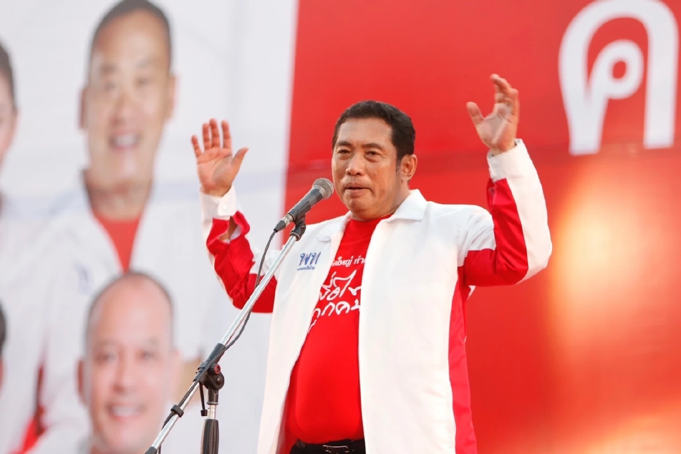 สนธยา คุณปลื้ม 