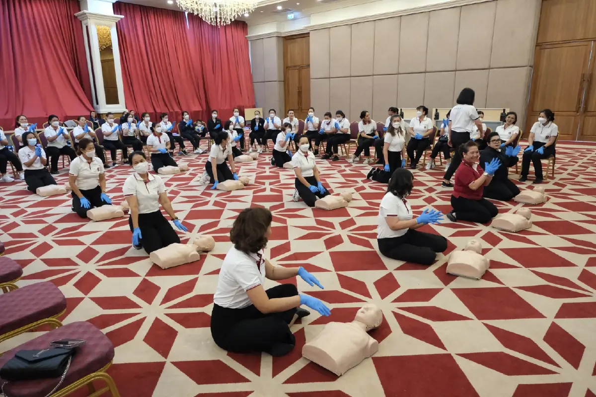แม่บ้านตำรวจ เปิดอบรม “หนึ่งคนเรียน หลายคนรอด”