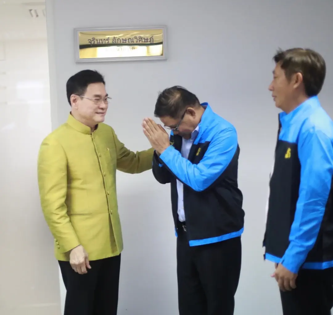 "วิฑูรย์" ขุนพลอีสานคืนทัพใหญ่ปชป. ลุยศึกเลือกตั้ง มั่นใจกวาดอีสานยกภาค!