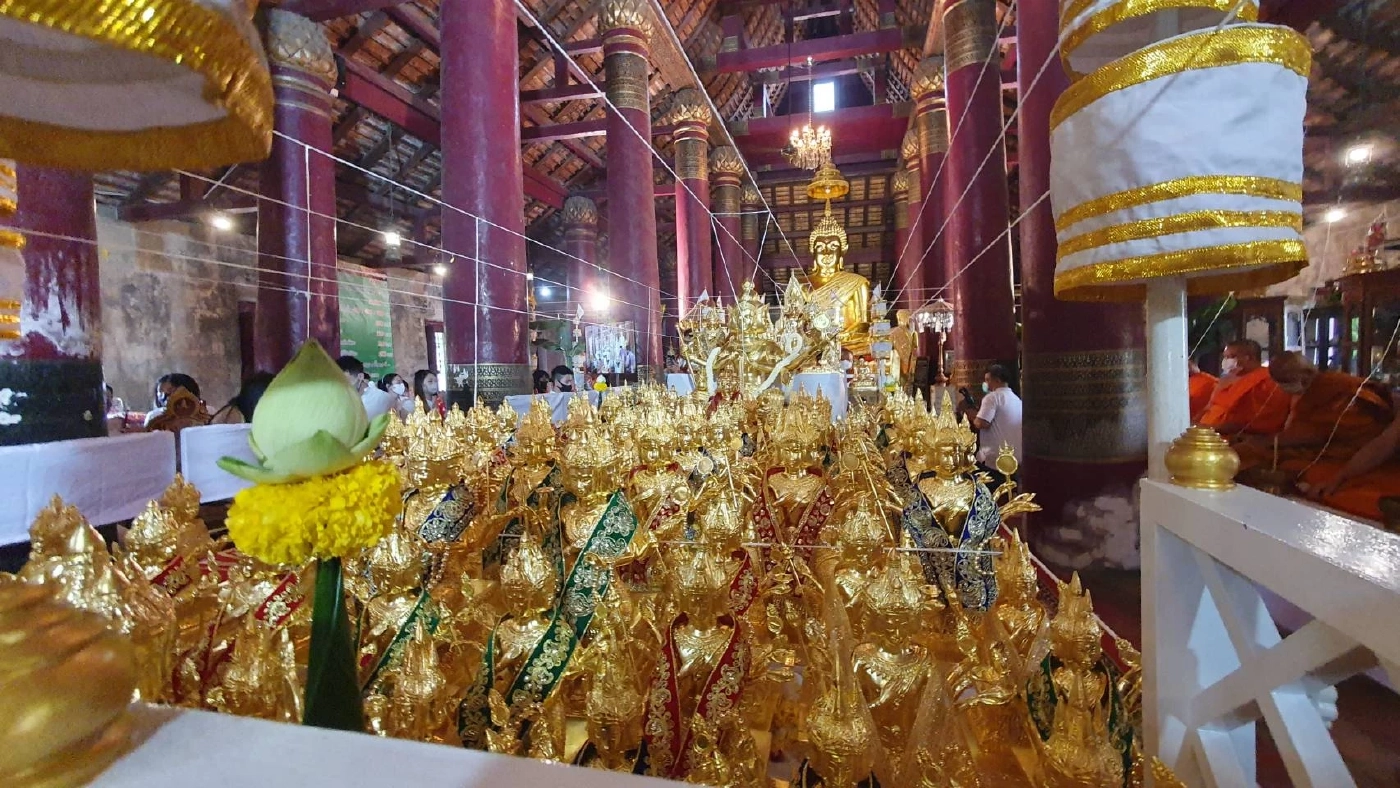 ปังไม่ไหว! ชาวไต้หวันสายมู แน่นวัดดังพิษณุโลก สร้างวัตถุมงคลกลับไปบูชา