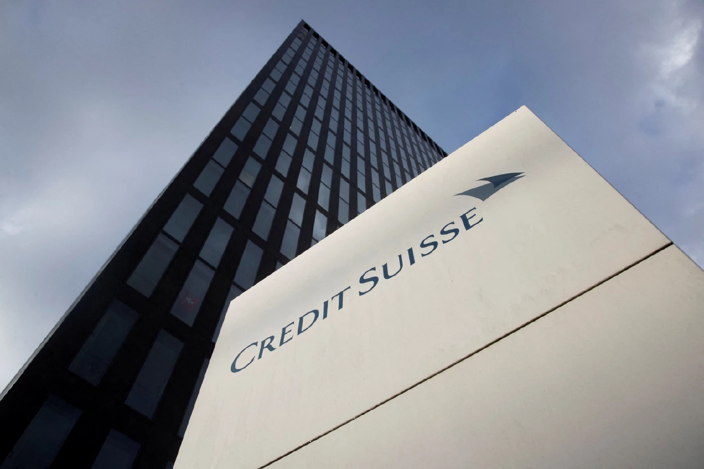 "กอบศักดิ์" ชี้ Credit Suisse ไม่ใช่กรณีสุดท้าย ของผลกระทบ วิกฤตการเงิน