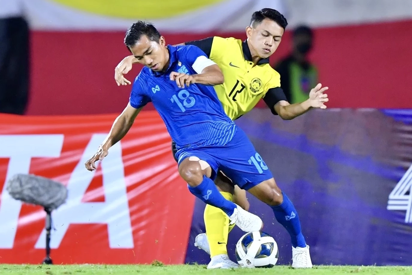 "ทีมชาติไทย" ประกาศรายชื่อ 25 นักเตะชุดอุ่นแข้ง "ซีเรีย-ยูเออี"