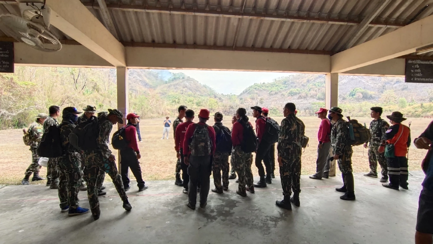 "กองทัพบก" ส่ง"ทหาร-เฮลิคอปเตอร์" ช่วยดับไฟป่านครนายก