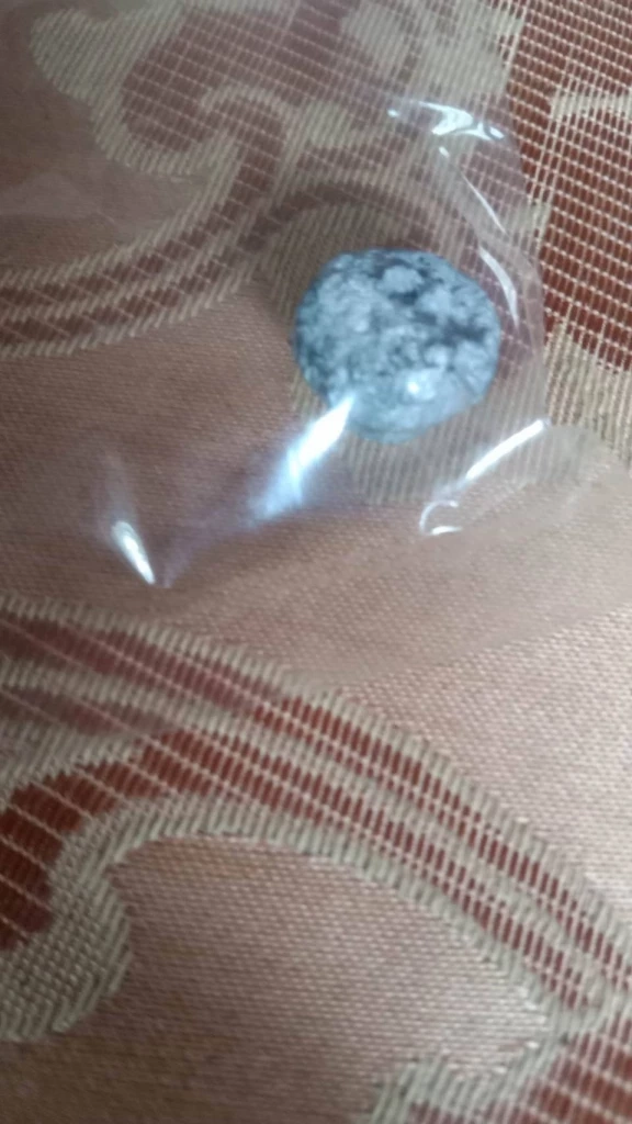 เพื่อนบ้านร้อง วัยรุ่นอุ้มคู่อริไม่สำเร็จ ยิงกราด 5 หลัง ตร.เมินทำคดี (คลิป)