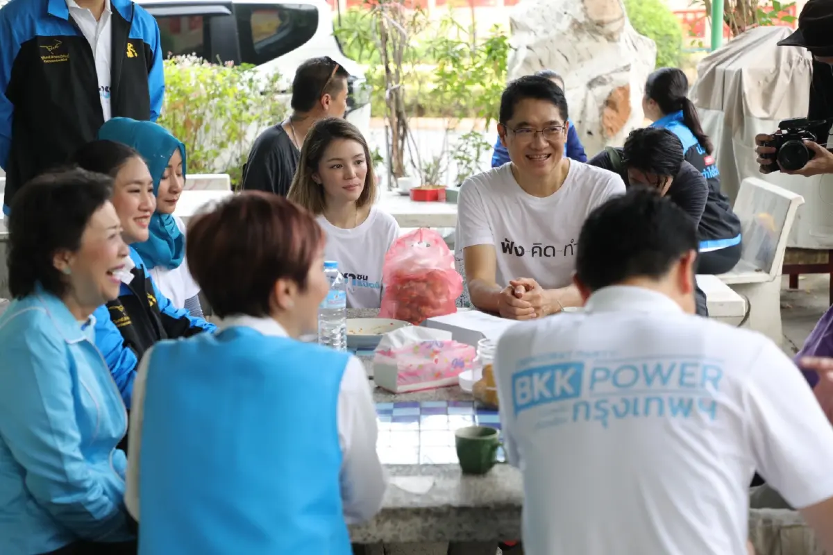 “องอาจ-เดียร์-เอ้” นำทีมกทม. ลุยหาเสียงสาทร ประกาศสงคราม PM 2.5