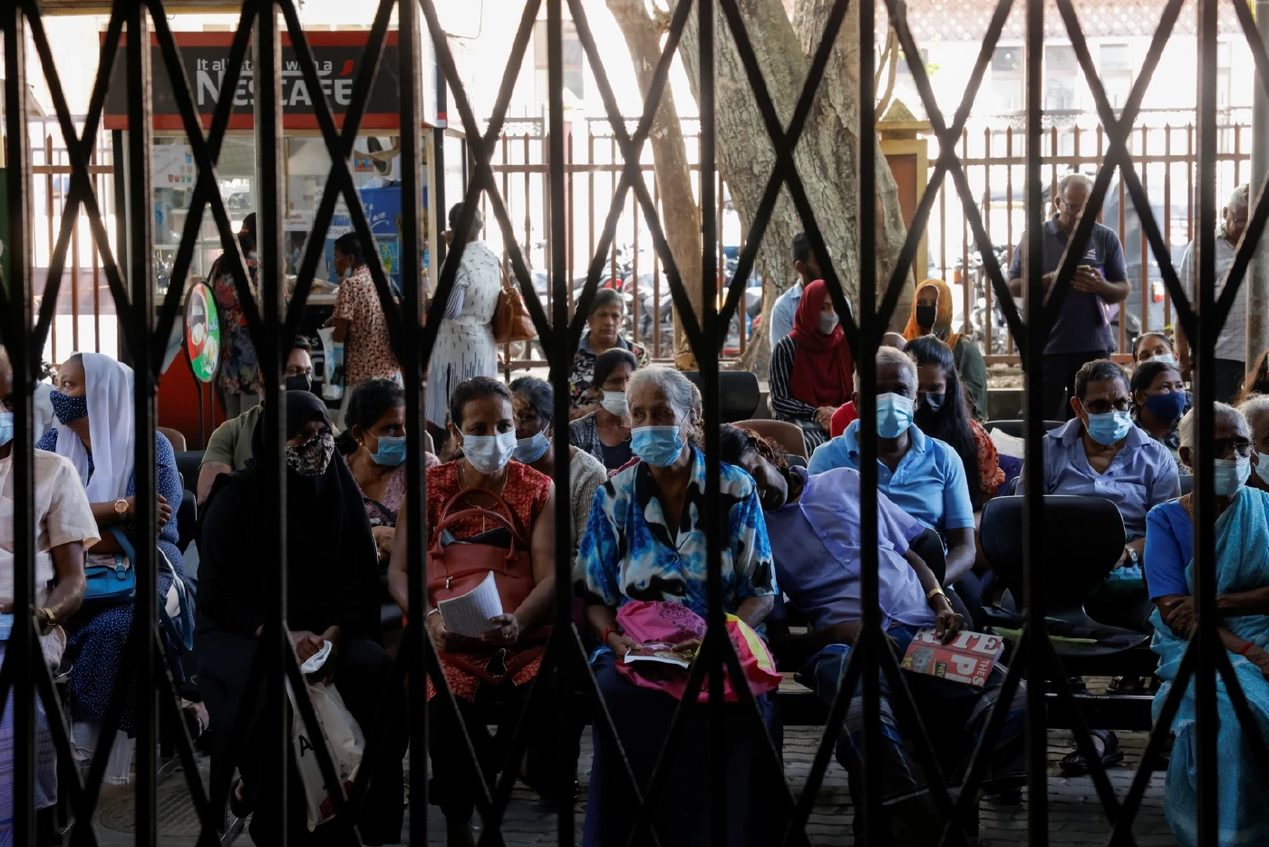 แรงงานศรีลังกาสไตรก์ คัดค้านขึ้นภาษีตามเงื่อนไข IMF