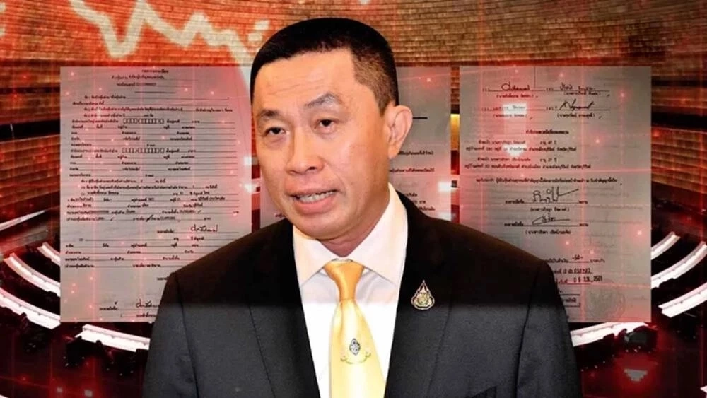 นายศักดิ์สยาม ชิดชอบ รัฐมนตรีว่าการกระทรวงคมนาคม