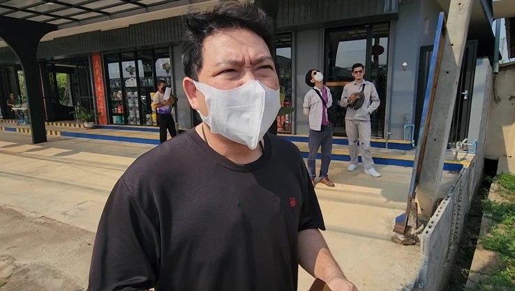 นายลักษมณ์ เจริญพินิจการ หนุ่มที่โพสต์ค่าไฟพุ่ง 8 เท่า