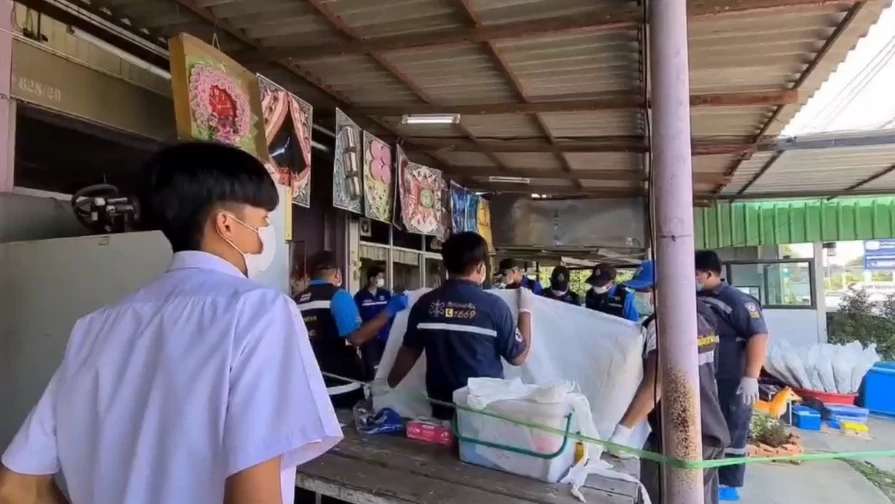 หนุ่มใหญ่รักขม ขอคืนดีอดีตเมียไม่สำเร็จ ใช้มีดกระหน่ำแทงดับคาร้านพวงหรีด