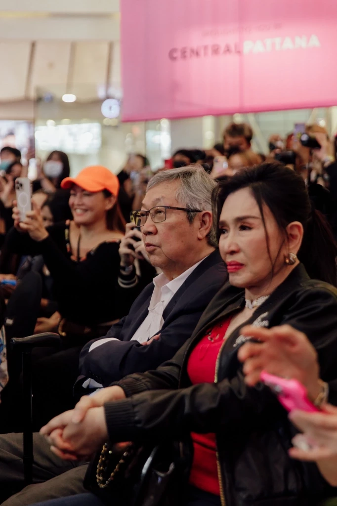 ป๊อก ภัสสรกรณ์ ลุยเปิดค่ายเพลง Mindset Mob ดึง พี่ชายมาริโอ้ ร่วมงาน