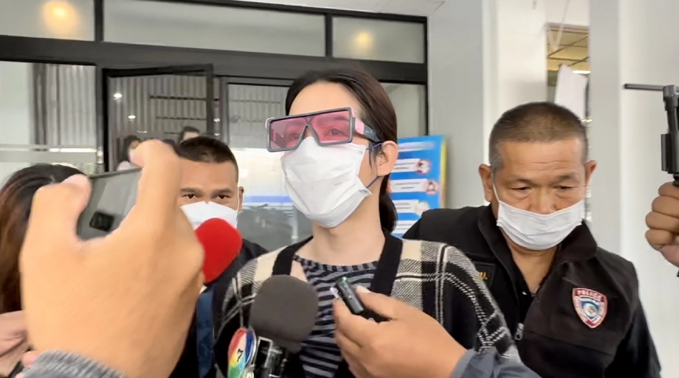 นารา เครปกะเทย