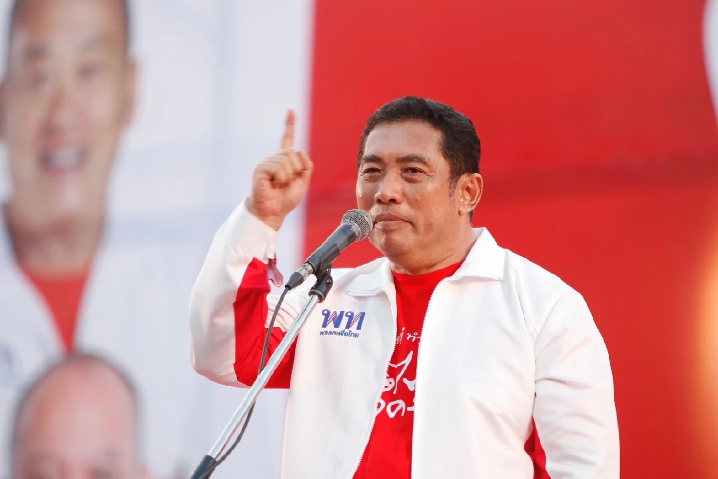 สนธยา คุณปลื้ม