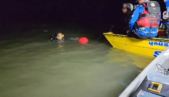 เกิดเหตุพารามอเตอร์  ร่วงจมเขื่อนป่าสักพร้อมคนขับ ยังค้นหาร่างไม่พบ