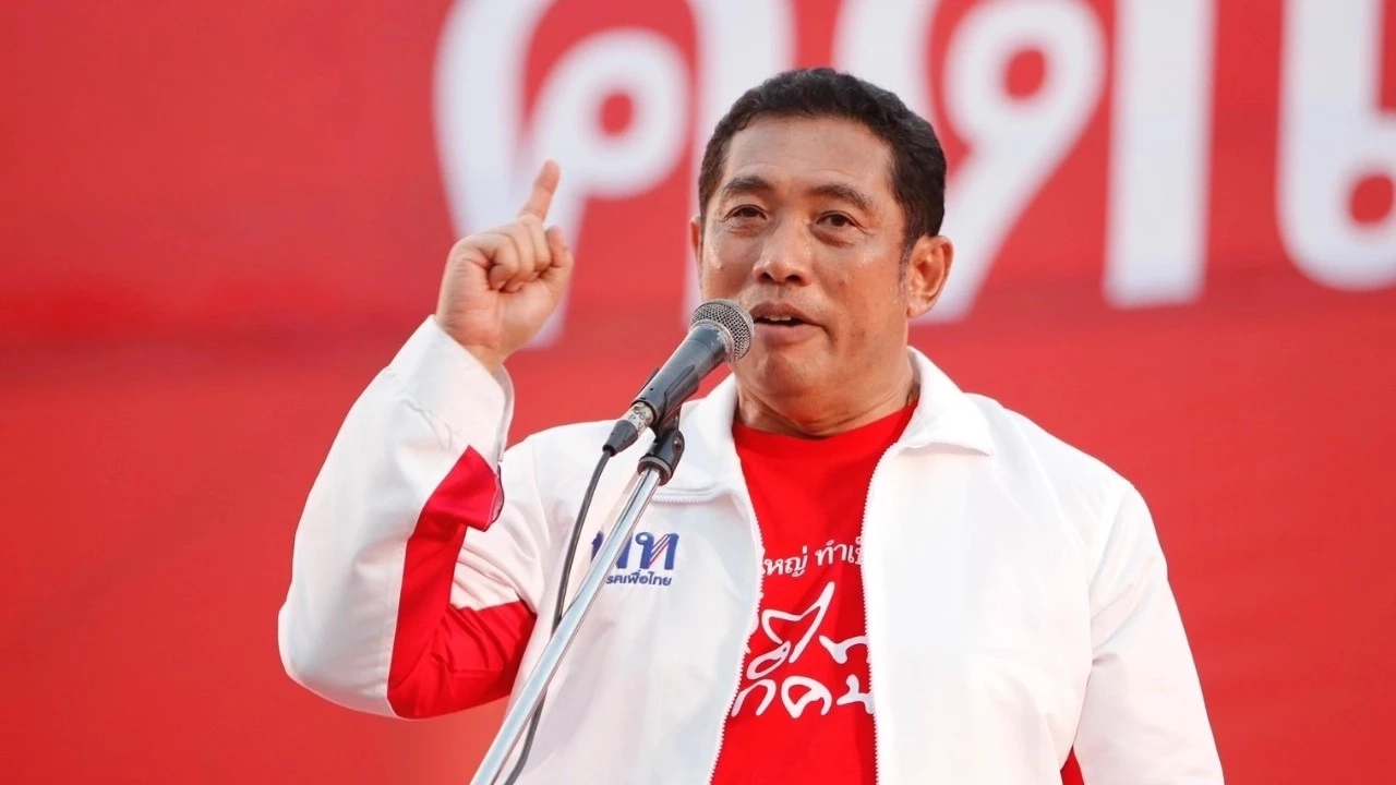 สนธยา แกนนำบ้านใหญ่ชลบุรี ปราศรัยเมื่อเย็นวันที่ 18 มี.ค.66