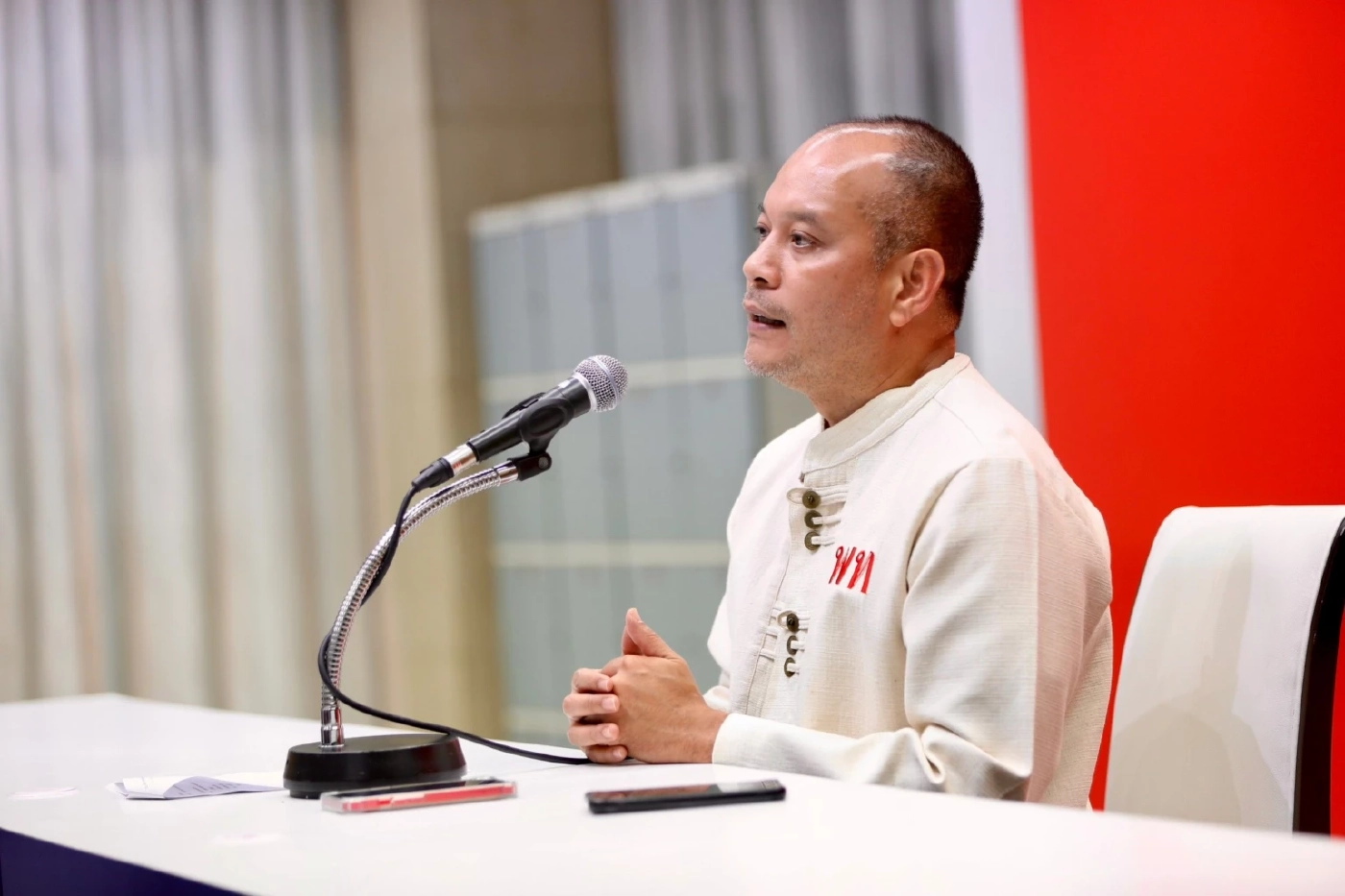 “ณัฐวุฒิ” ซัด “บิ๊กตู่” ไร้วุฒิภาวะ สงสัย “เศรษฐา” เก่งตรงไหน