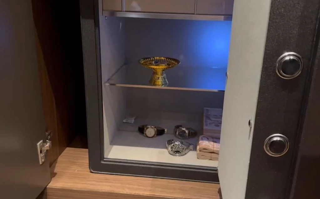 เปิดห้องลับ เมฆ รามา เจอตู้เซฟยักษ์เก็บทรัพย์สิน ตร.จ่อแถลงยึดอายัด 1 พันล้าน