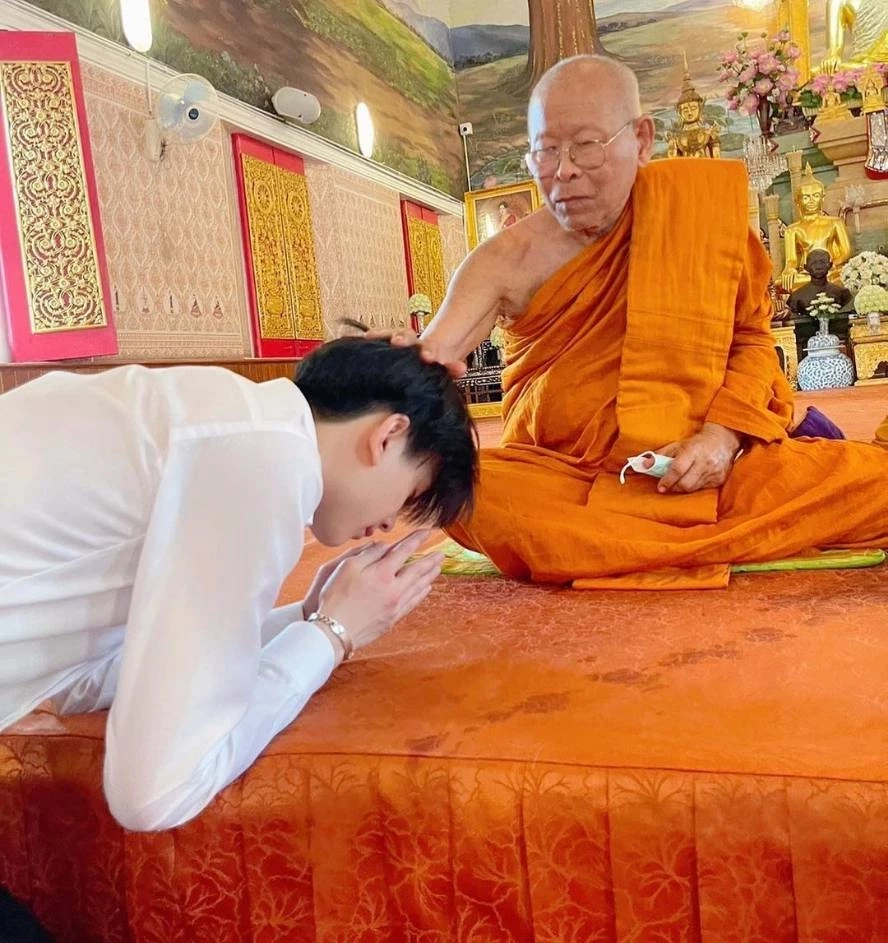 "อชิ อชิรวัตติ์" เบิร์ดเดย์หวาน ฉลอง 20 ขวบ "มิย่า ทองเจือ" เคียงข้าง