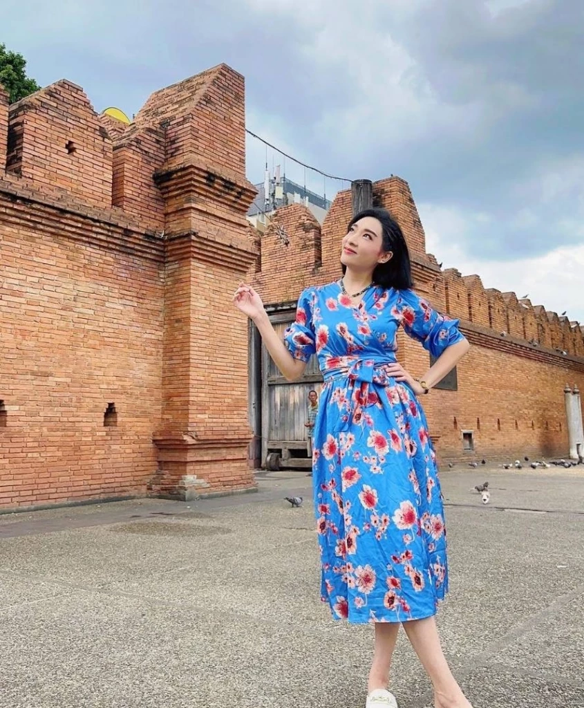 อิม เฟี้ยว์ฟ้าว ตอบชัดๆ หิวแสง หรือแท้จริงแค่หลอกขายวัตถุมงคล