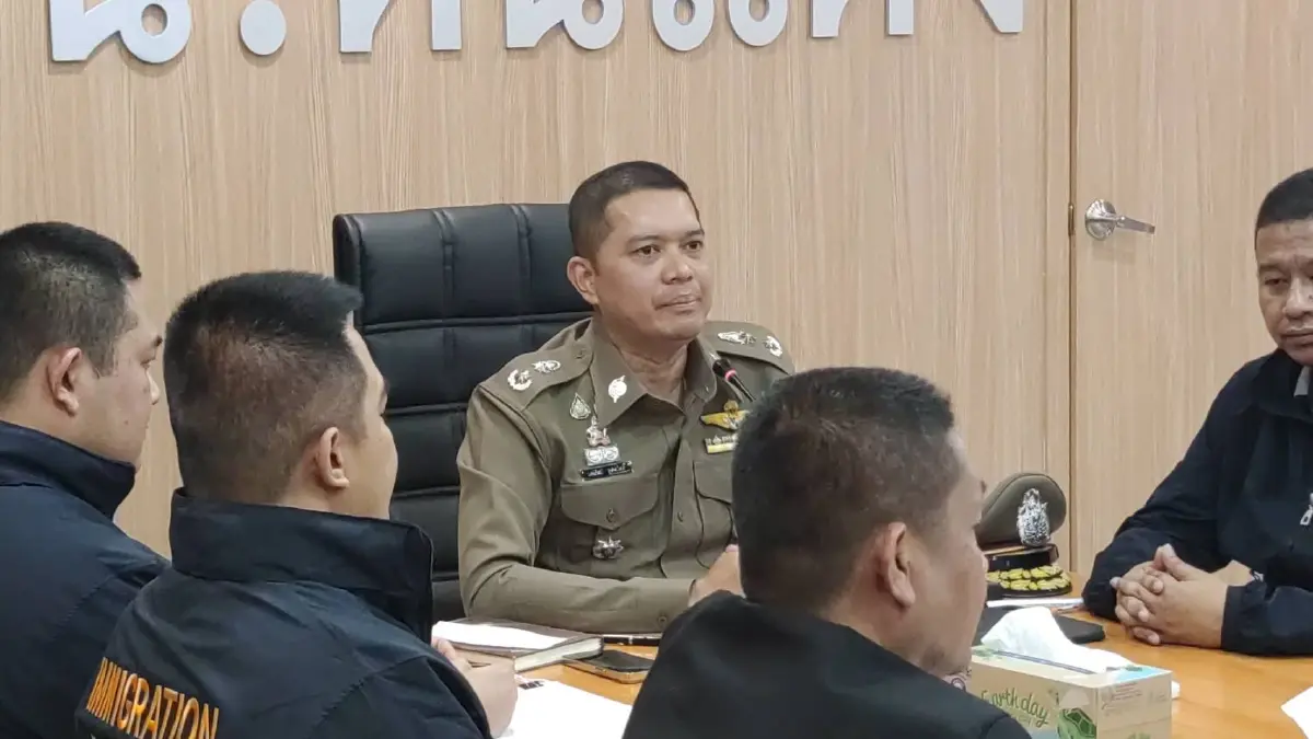 รองฯนพศิลป์ รับส่งฝากขังไม่ทัน "4 ตม.แก๊งอุ้มรีด" เลื่อนเป็นพรุ่งนี้