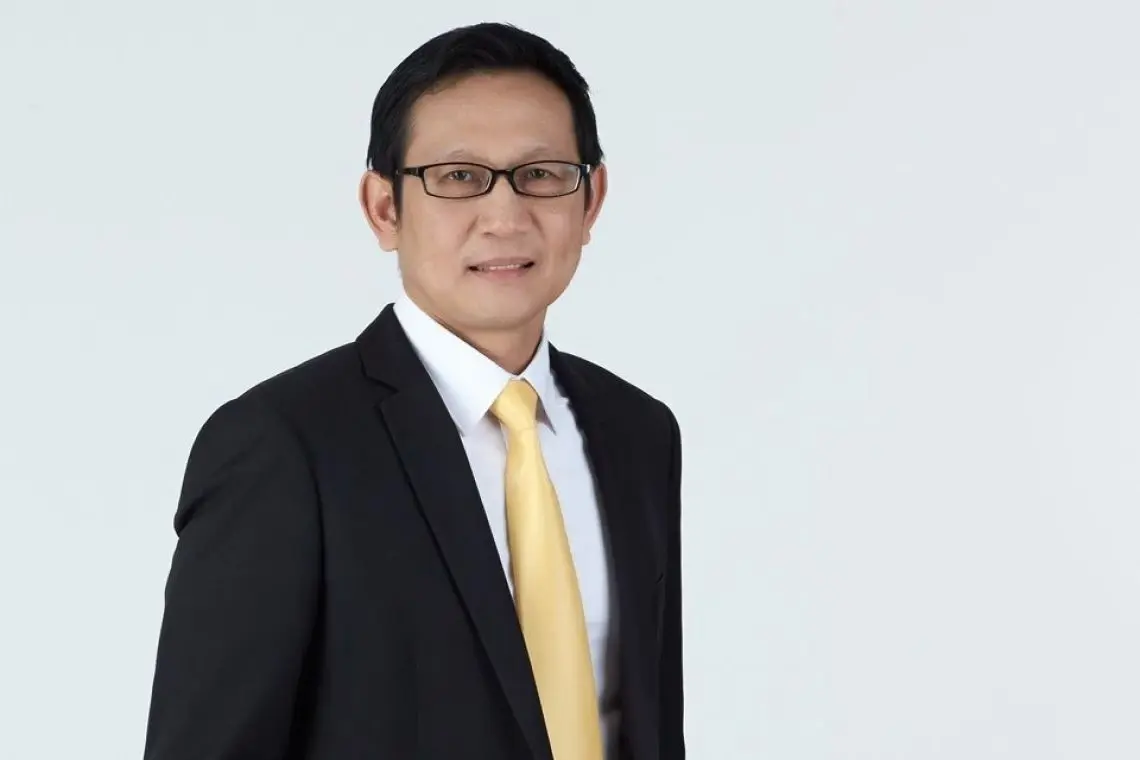 นายอรรถพล ฤกษ์พิบูลย์ ประธานเจ้าหน้าที่บริหารและกรรมการผู้จัดการใหญ่ บริษัท ปตท. จำกัด (มหาชน) 