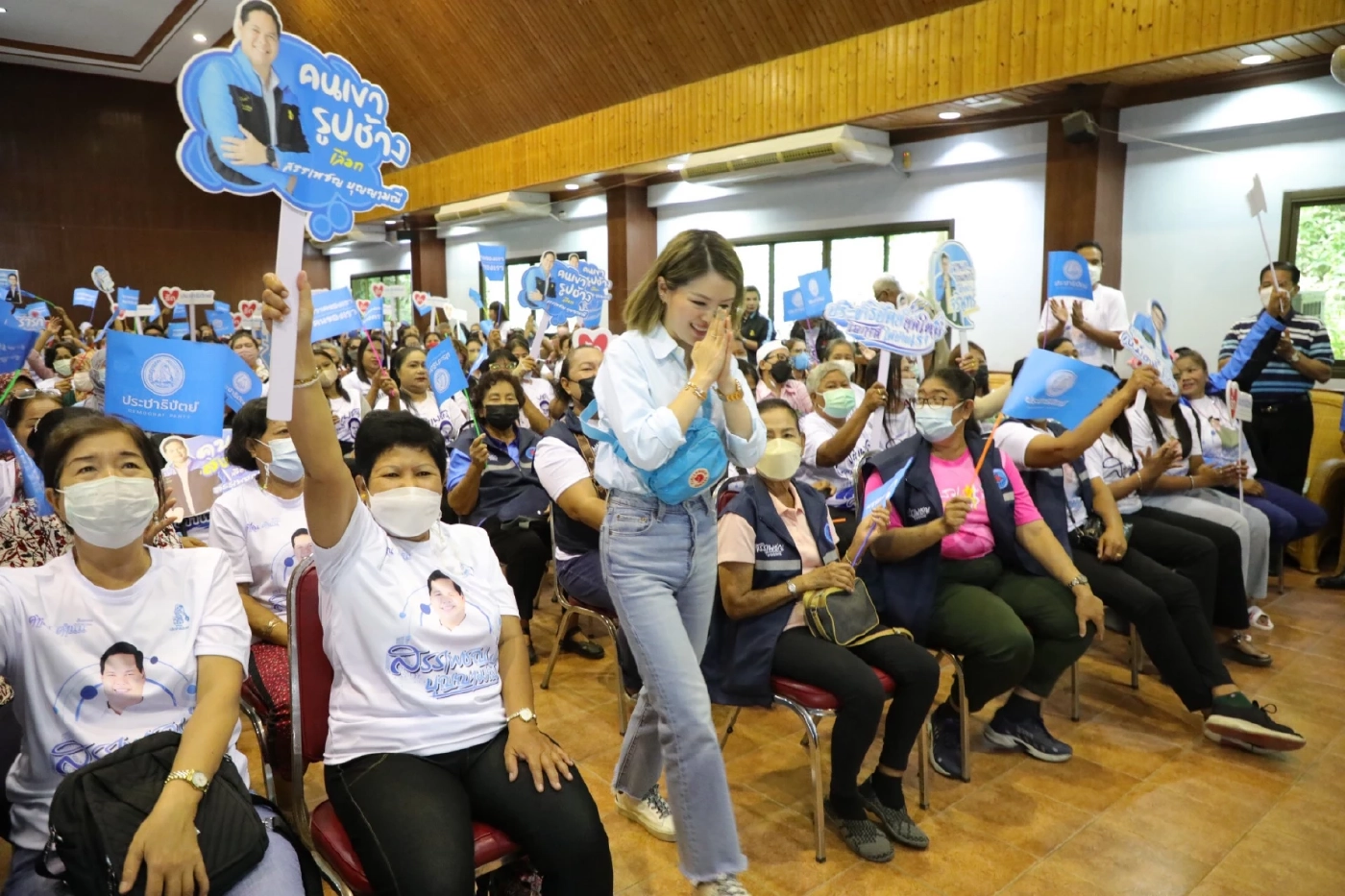 "มาดามเดียร์" สร้างแรงบันดาลใจให้กลุ่มสตรีสงขลา มั่นใจที่จะทำงานการเมือง