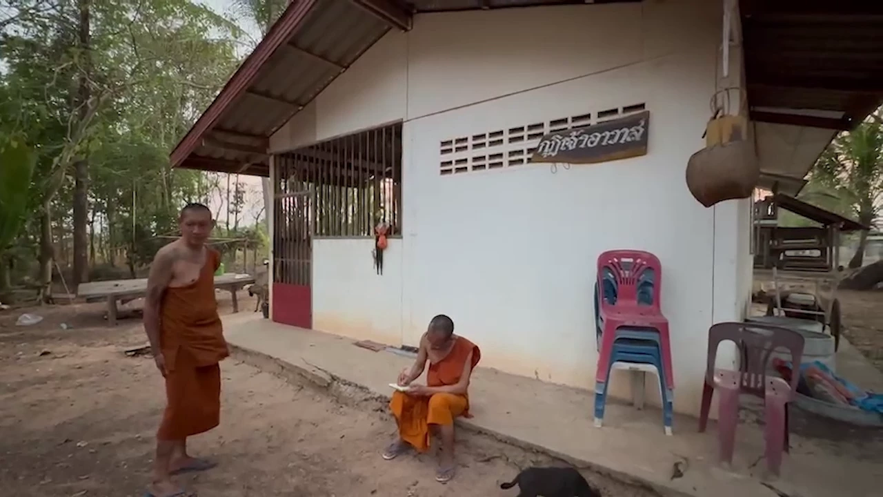 วงการผ้าเหลือฉาว พระอุบลฯโชว์ของลับผ่านวิดีโอคอล สะพัดโซเชียล