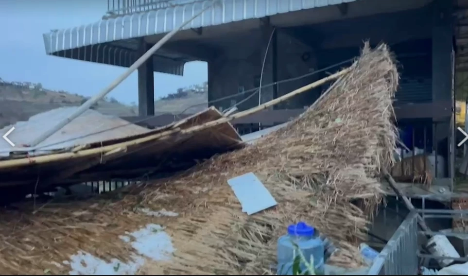 ม่อนแจ่มยับ "พายุฤดูร้อน" ถล่ม บ้านพัง ต้นไม้ล้ม ไฟฟ้าดับทั้งหมู่บ้าน