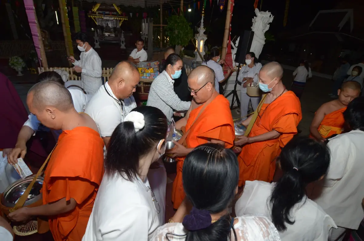 งานบุญ "เป็งปุ๊ด" ตักบาตรพระอุปคุตเที่ยงคืน อ.เชียงคำ 1 ปีมีครั้งเดียว