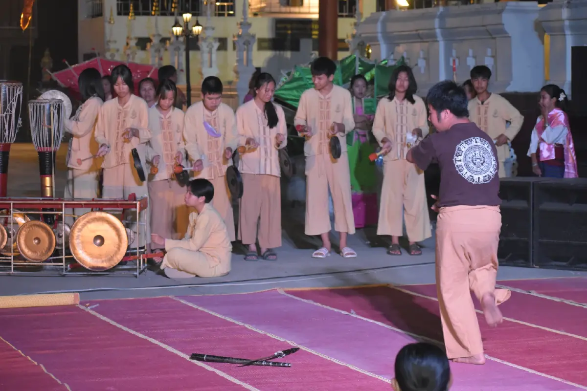งานบุญ "เป็งปุ๊ด" ตักบาตรพระอุปคุตเที่ยงคืน อ.เชียงคำ 1 ปีมีครั้งเดียว