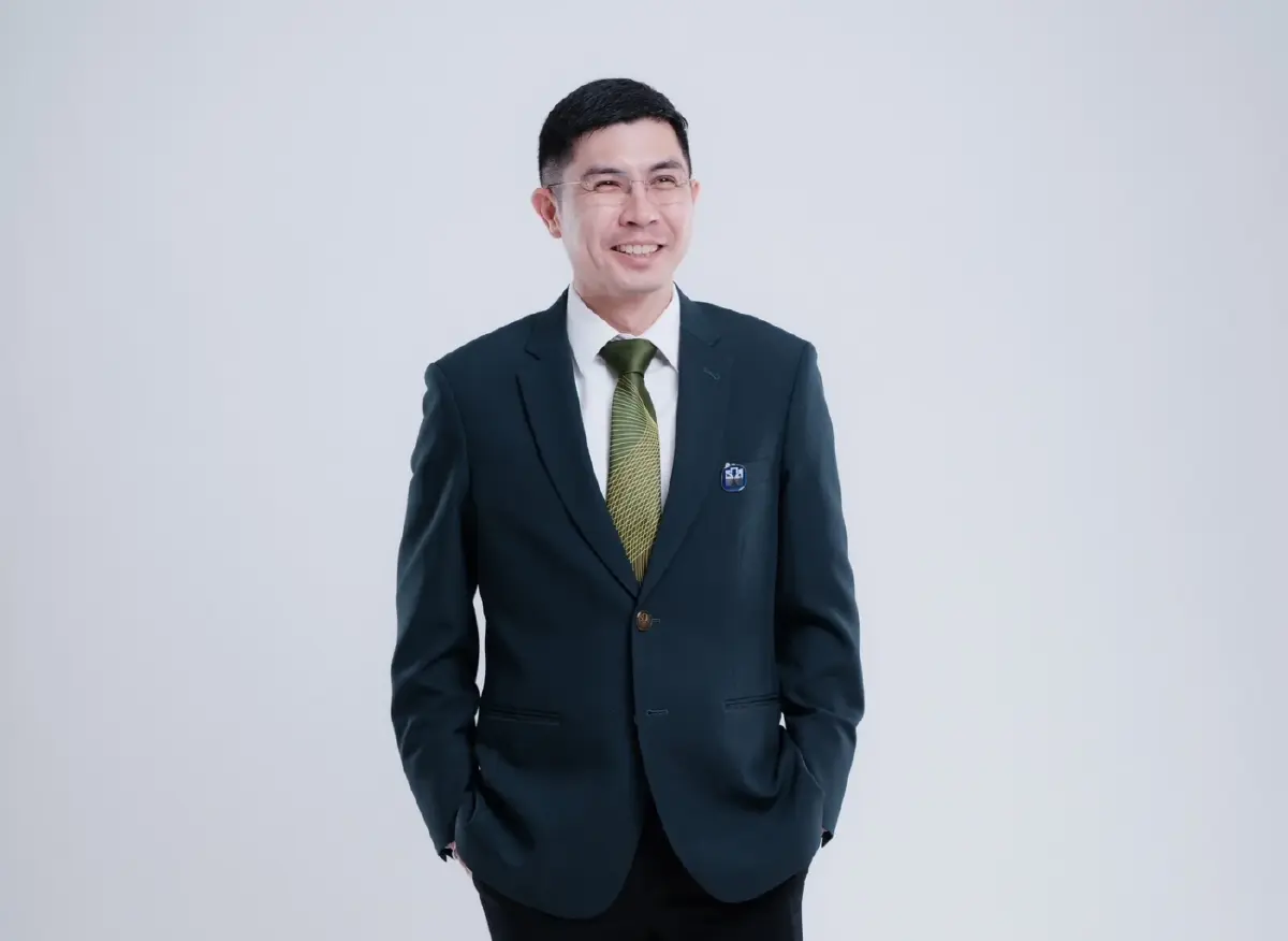 นายฉัตรชัย ศิริไล ผู้จัดการธนาคารเพื่อการเกษตรและสหกรณ์การเกษตร (ธ.ก.ส.) 