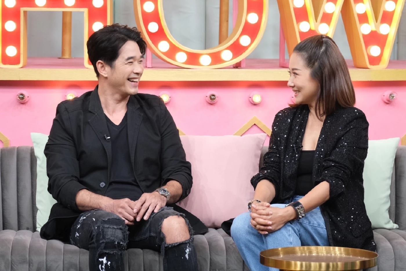 หญิง นราวัลย์ ยอมให้ ลิฟท์ สุพจน์ ซื้อกินได้ แต่ห้ามมีเป็นตัวเป็นตน