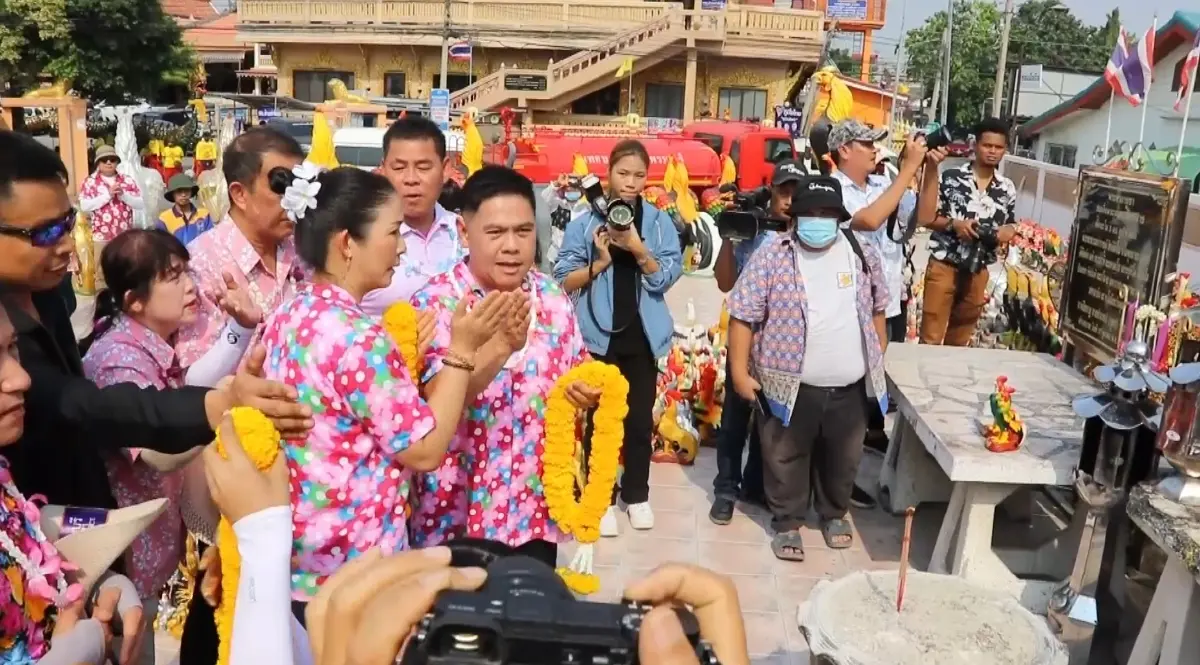 “วราวุธ” นำทีมเปิดงาน “เย็นทั่วหล้า มหาสงกรานต์ สุพรรณบุรี” ปี 66 สุดคึกคัก
