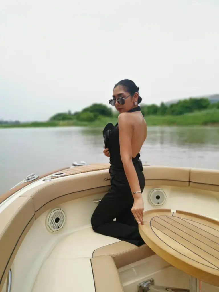 ล่องเรือลักชัวรี่ ‘คริส-คราฟท์’ ที่แลนด์มาร์คแห่งใหม่ ริเวอร์เดล มารีน่า