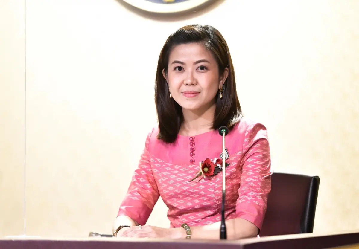น.ส.ไตรศุลี ไตรสรณกุล รองโฆษกประจำสำนักนายกรัฐมนตรี 