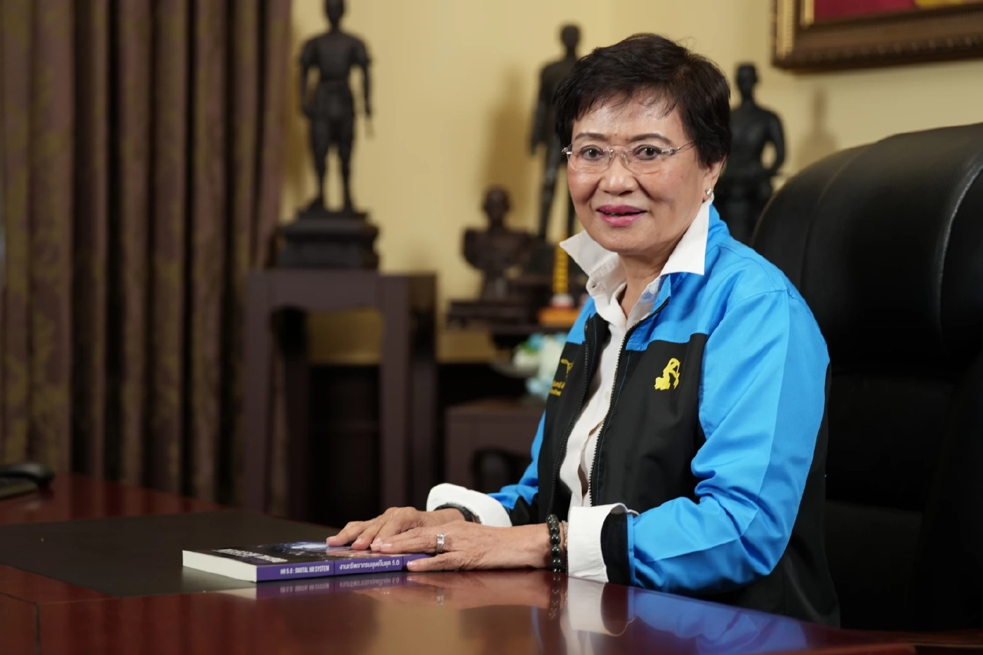 ผ่าสมรภูมิเลือกตั้ง เปิดมุมชีวิต "คุณหญิงกัลยา โสภณพนิช" นายทุนพรรคปชป.?