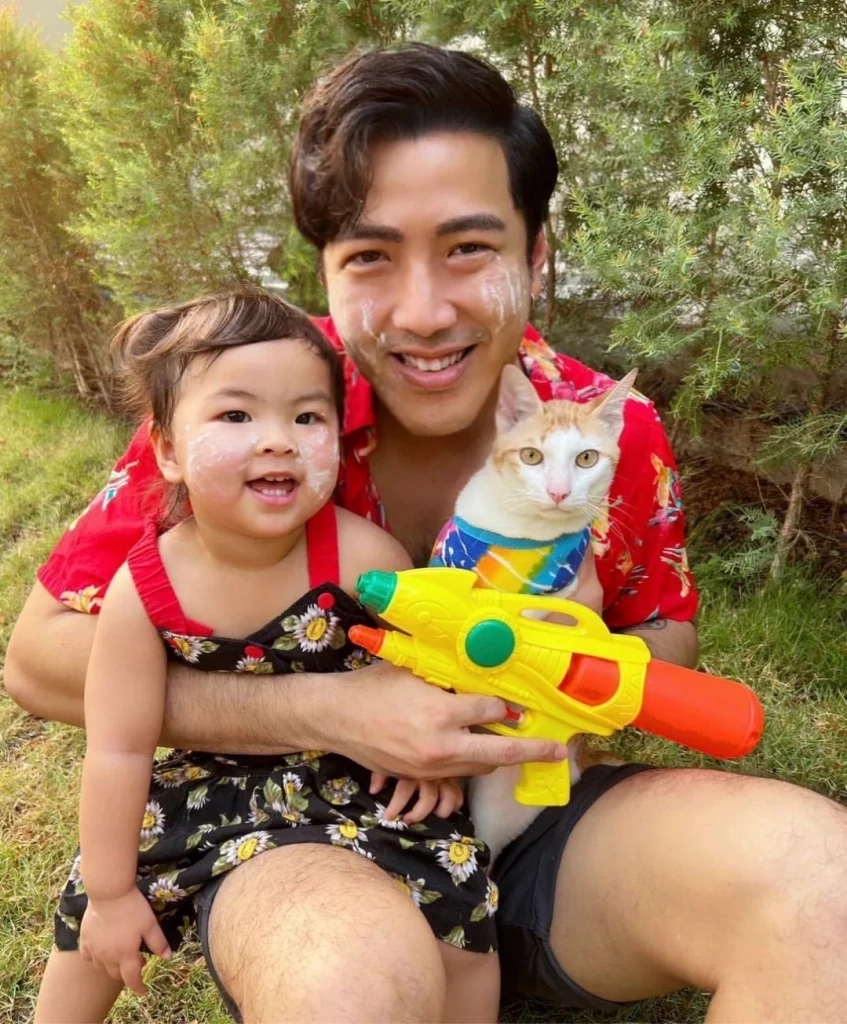 ส่องโมเมนต์ ครอบครัวคนบันเทิง จัดเต็มวันสงกรานต์ แต่ล่ะบ้านไม่ธรรมดาจริงๆ