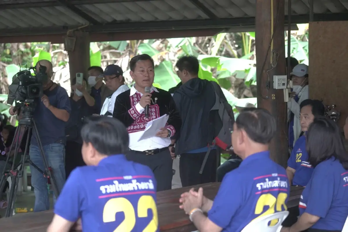 "ประยุทธ์" รับปาก พร้อมสานต่อแก้ปัญหาที่ดินทำกิน"ดอยม่อนแจ่ม" ให้สำเร็จ