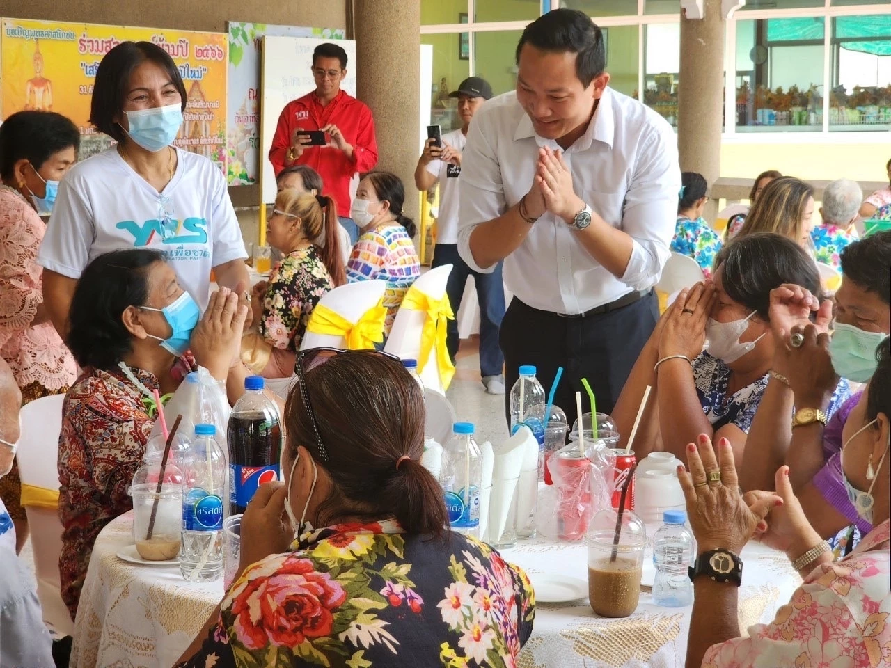 "จารุพล" นำผู้สมัครส.ส. กทม. พรรคเพื่อชาติ บุกวังทองหลางลุยหาเสียง