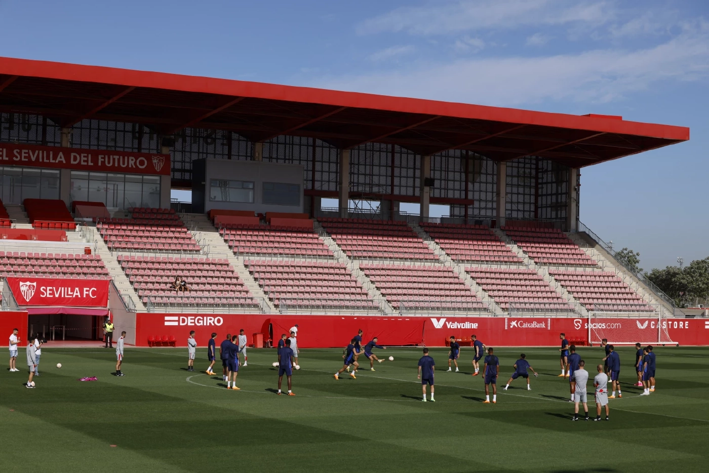 ดูบอลสด "เซบีย่า vs แมนยู" ศึกยูโรป้าลีกคืนนี้ เช็กสถิติ-ความพร้อมล่าสุด