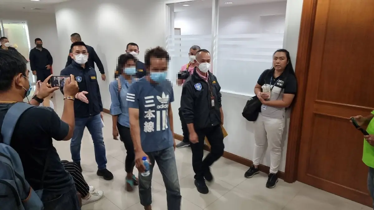 รวบ 2 ผัวเมียร่วมแก๊งคอลเซ็นเตอร์ หลอกเหยื่อสูญเงินกว่า 140 ล้าน