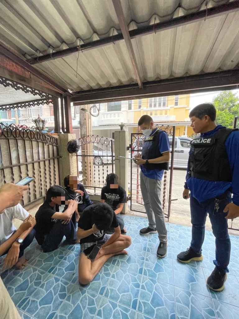 บุกรวบยกแก๊งช่างกล สถาบันดัง ต้องสงสัยยิงนร.คู่อริดับ พร้อมอาวุธเพียบ