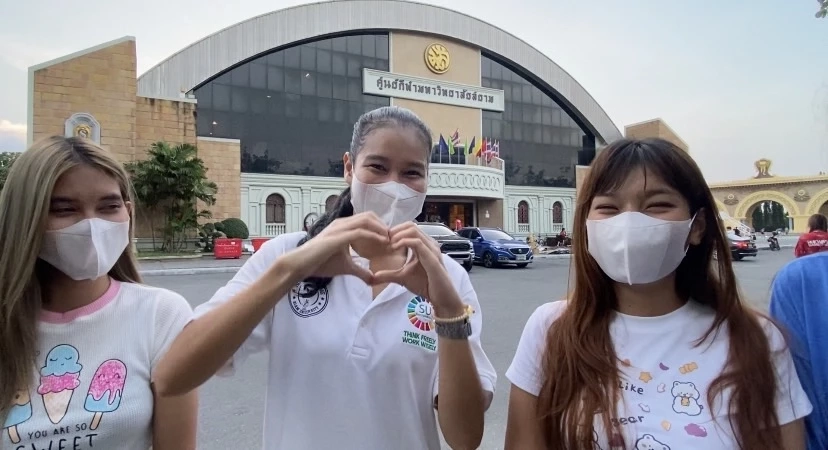 "ลุงป้อม"สั่ง พปชร. หาก 3 นิ้วป่วนอย่ารุนเเรง "สงกรานต์"พร้อมให้นศ.รดน้ำ