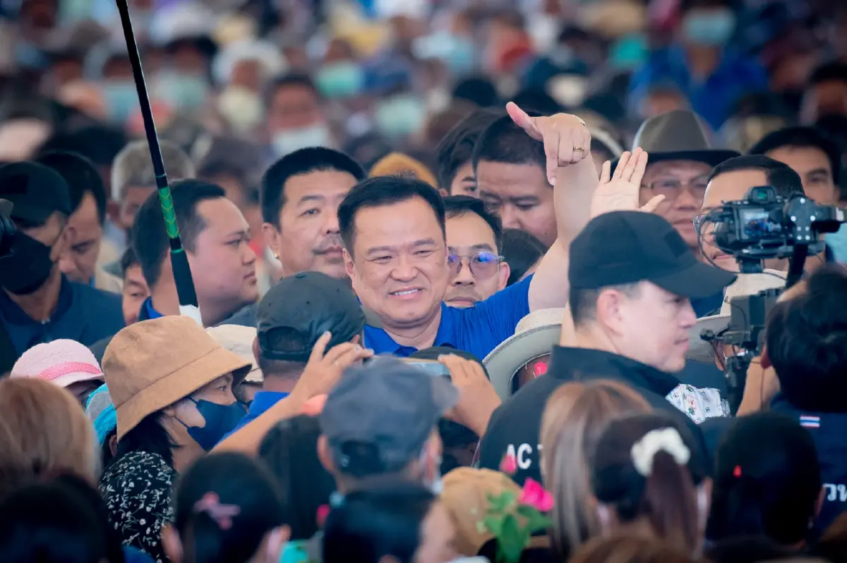 "อนุทิน" ลุยหาเสียงเมืองชาละวัน ชูนโยบาย "พักหนี้-เกษตรพันธสัญญา"