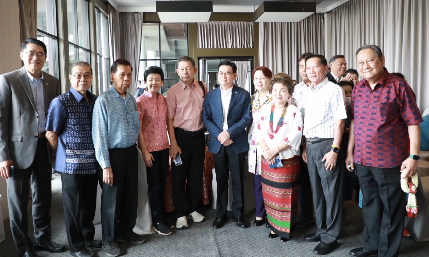 สุดชื่นมื่น “จุรินทร์” ร่วมงานรดน้ำดำหัว “อนันต์ อนันตกูล” สิงห์แดง รุ่น 2