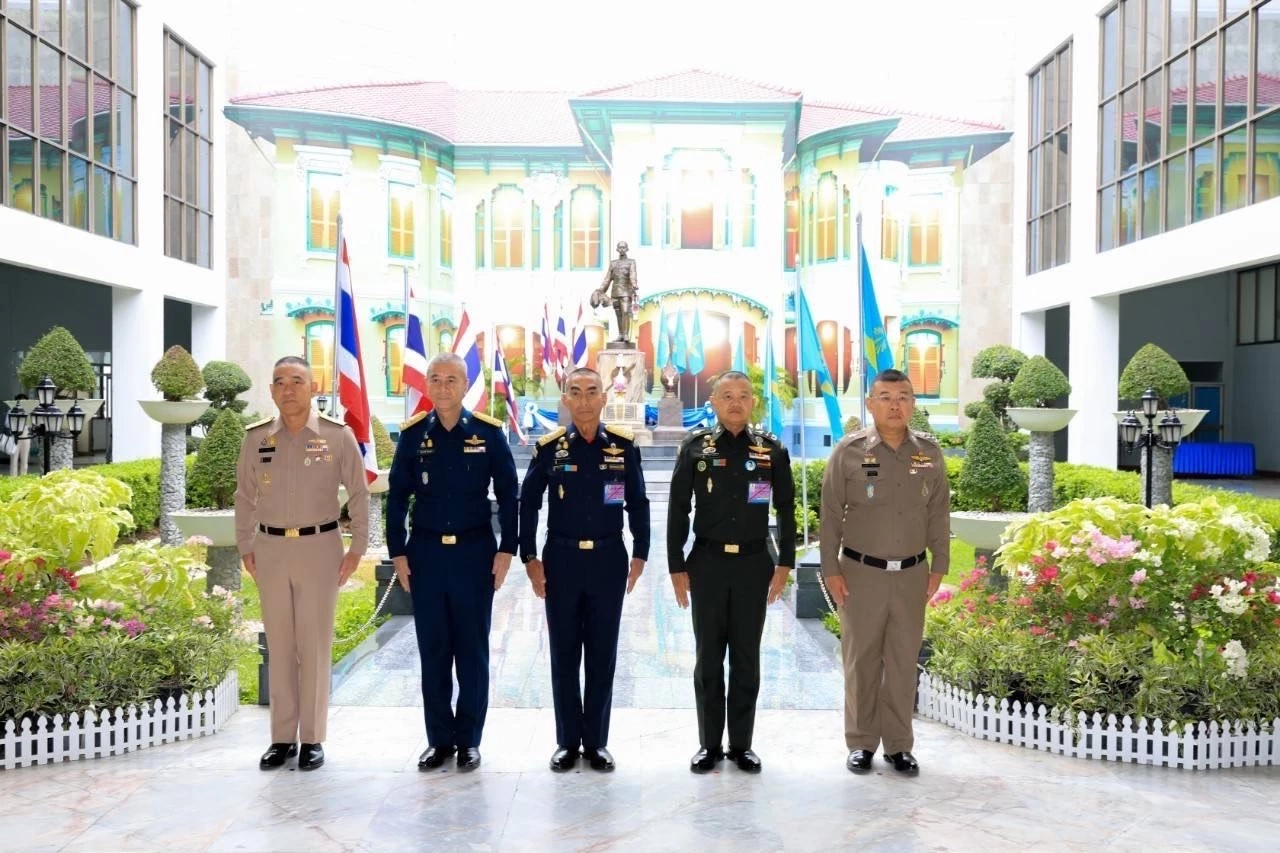 "ผบ.ทสส." นำประชุม "ผบ.เหล่าทัพ" ขอกำลังพลเสียสละ เพื่อประโยชน์ชาติ-ปชช.