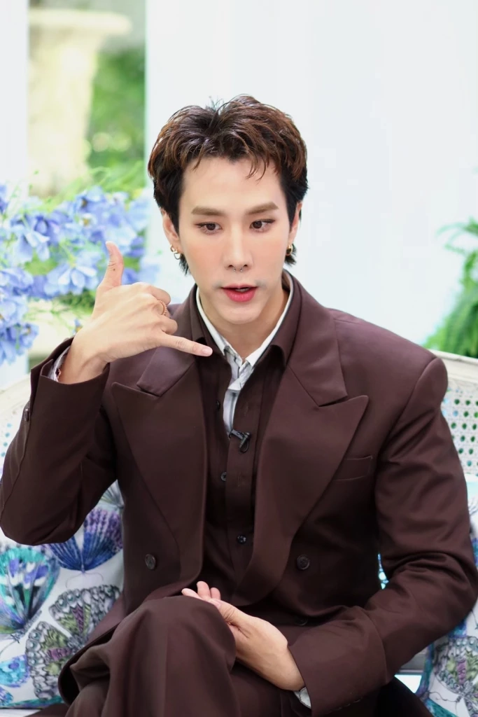 เขื่อน ภัทรดนัย จากบอยแบนด์มาสู่ Queer เผยครั้งหนึ่งชอบ อิ้งค์ วรันธร